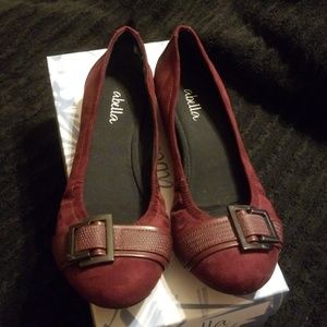 Abella burgundy flats